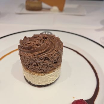BG Restaurant - BG Dessert - New American Near Me - New York, New York BG Restaurant - BG Dessert - New American Near Me - New York, New York