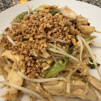 Eggs & Thai Café - Lunch Pad Thai - Thai Near Me - Dedham, Massachusetts