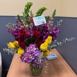 I got the premium with extra flowers.