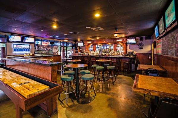Kelly’s Pub by null
