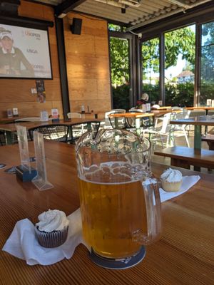 Métier Brewing Co Cherry St by null