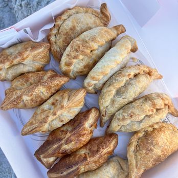Patagonia Nahuen - Empanada: Carne, Spicy Carne, Pollo, Spicy Pollo - Bakeries Near Me - Doral, Florida