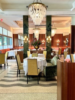 Sant Ambroeus Palm Beach by null