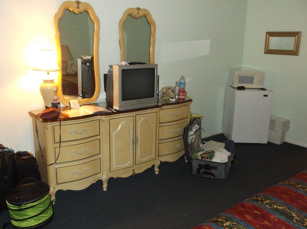 Hollowell's Family Motel