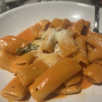 Market - Spicy vodka pasta - Italian Near Me - Los Angeles, California Market - Spicy vodka pasta - Italian Near Me - Los Angeles, California