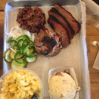 CorkScrew BBQ - Chopped brisket, brisket, pulled pork, mac & cheese, and potato salad - came with bread, pickles, onions, and jalapeños - Barbeque Near Me - Spring, Texas