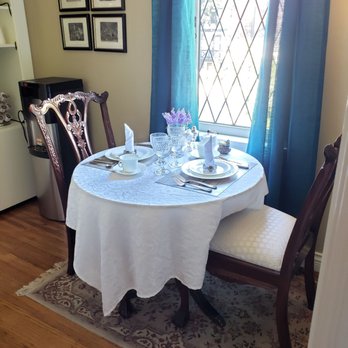 English Bay Inn - Super cozy section for a couple - Bed & Breakfast Near Me - Vancouver, British Columbia