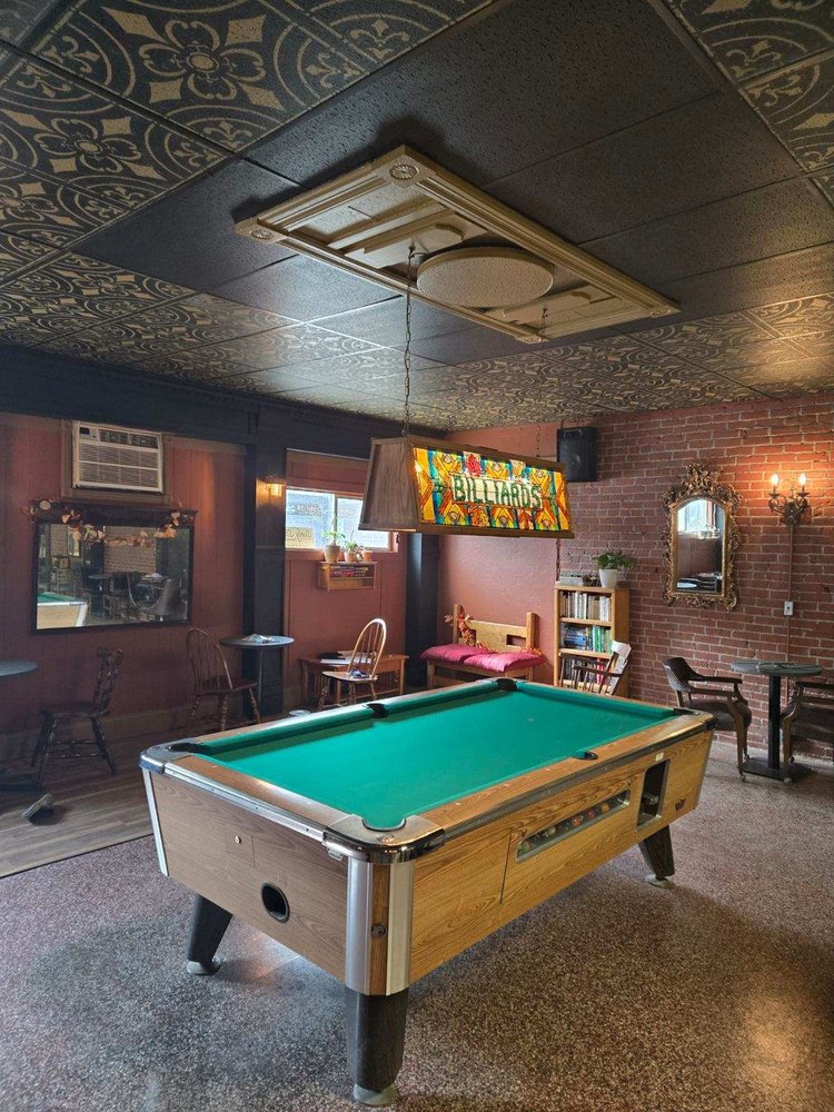 SURLY STEVE’S BAR Updated October 2024 405 Main St, Reinbeck, Iowa