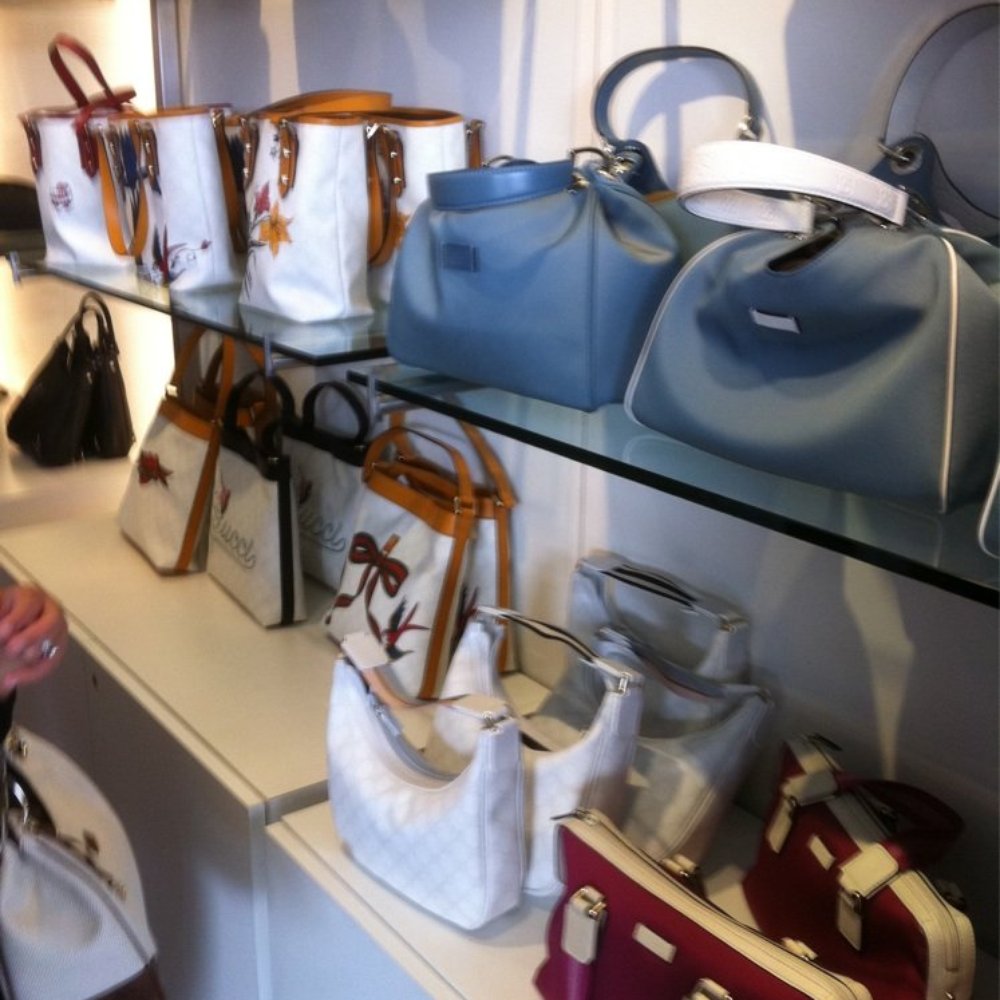 Gucci Outlet - Men's Clothing Near Me - Cabazon, California