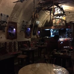 Red Red Wine House
