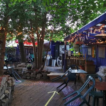 Café Santropol - Sandwiches Near Me - Montreal, Quebec