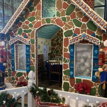 Great Wolf Lodge - The gingerbread house in the lobby! - Resorts Near Me - Grapevine, Texas