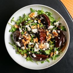 Roasted beet & arugula salad