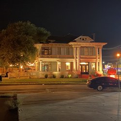 Central Avenue Bistro and Marketplace