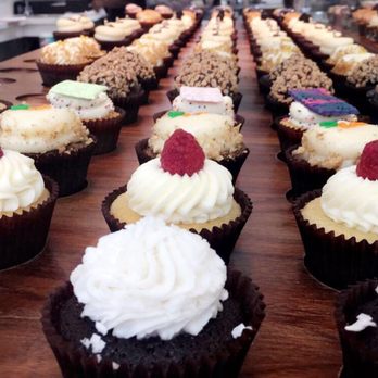 Cupcakin' Bake Shop - Wide selection of flavors, but be sure to check the menu for the day of the week - Bakeries Near Me - Berkeley, California