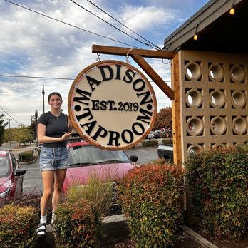 Madison Taproom - Bars Near Me - Oregon City, Oregon Madison Taproom - Bars Near Me - Oregon City, Oregon