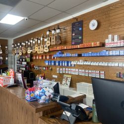 Singer Music - Front desk