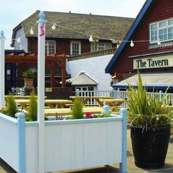 The Telscombe Tavern - Outside patio