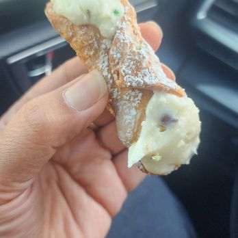 Italian Latin Bakery - Cannolli filled to order - Bakeries Near Me - New Hyde Park, New York Italian Latin Bakery - Cannolli filled to order - Bakeries Near Me - New Hyde Park, New York