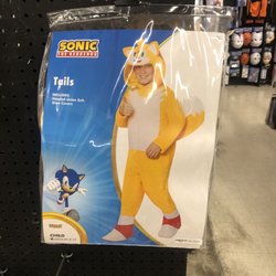 Spirit Halloween - Tails!!! 10/12/22