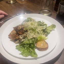 Neopolitan Pizza - Caesar salad