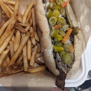 Grand Rapids Downtown Market - Italian beef - Shopping Centers Near Me - Grand Rapids, Michigan
