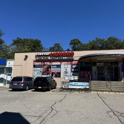 Town Line Liquors