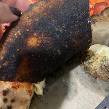 Franka Pizzeria - Pizza Near Me - Clive, Iowa