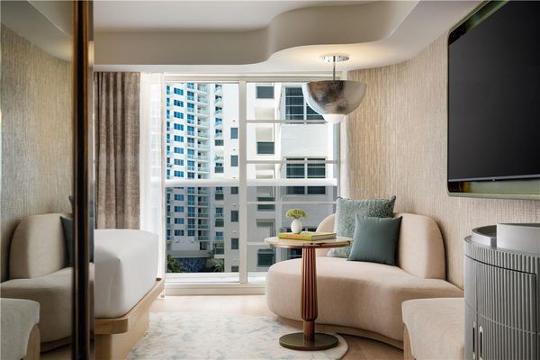 Andaz Miami Beach, by Hyatt by null