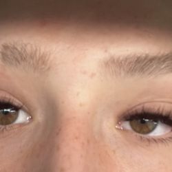Stephanie the Lash Surgeon - Hybrid brown lashes +bottom lashes