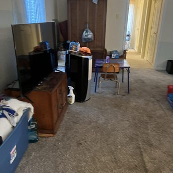 Leslie Cleaning Service - Home Cleaning Near Me Leslie Cleaning Service - Home Cleaning Near Me
