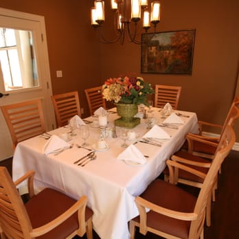 New Horizons Tower - The Private Dining room is always available for family and guest functions - Retirement Homes Near Me - Toronto, Ontario New Horizons Tower - The Private Dining room is always available for family and guest functions - Retirement Homes Near Me - Toronto, Ontario