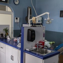 Clínica Dental Dr. César Pérez R