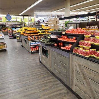 Vons - Tomatoes potatoes and more - Grocery Near Me - Atascadero, California