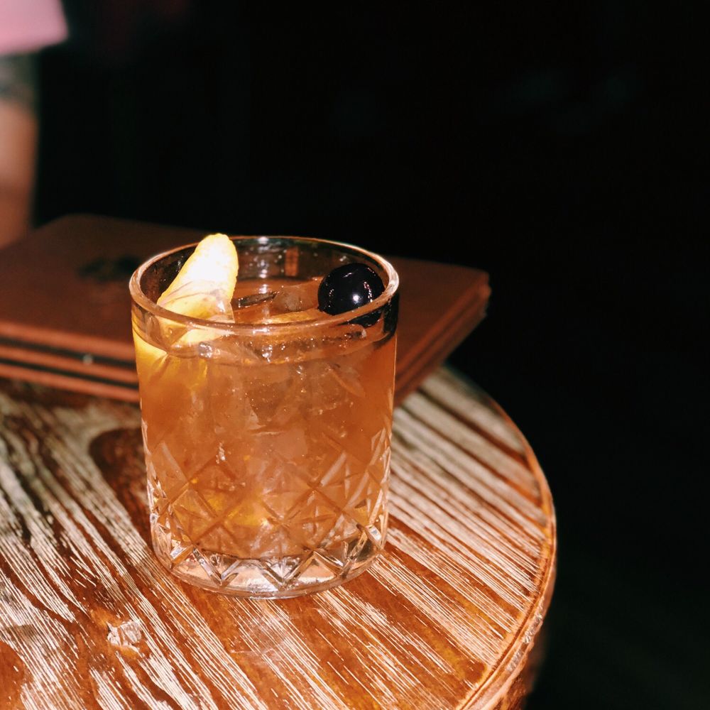 The Broken Barrel - Carmel - New Old Fashioned - Whiskey Bars Near Me - Carmel, Indiana The Broken Barrel - Carmel - New Old Fashioned - Whiskey Bars Near Me - Carmel, Indiana
