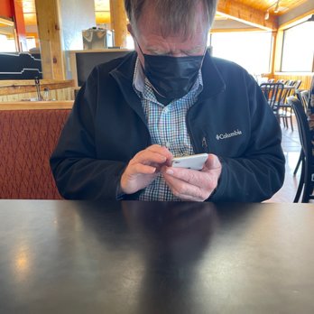 Twin Rocks Cafe - Dave with his best friend lol! - Cafes Near Me - Bluff, Utah