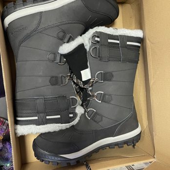Bearpaw Shoes Outlet - Women: Style Isabella - Shoe Stores Near Me - Citrus Heights, California Bearpaw Shoes Outlet - Women: Style Isabella - Shoe Stores Near Me - Citrus Heights, California