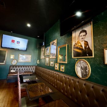 Barcuso - Inside - Pizza Near Me - Upland, California