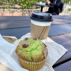 Joe Coffee & Cafe - Pistachio muffin and cappuccino
