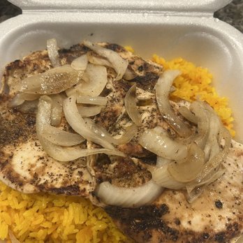 Las Palmas Latin Grill - Grilled Chicken with onions and yellow rice - Cuban Near Me - Tampa, Florida
