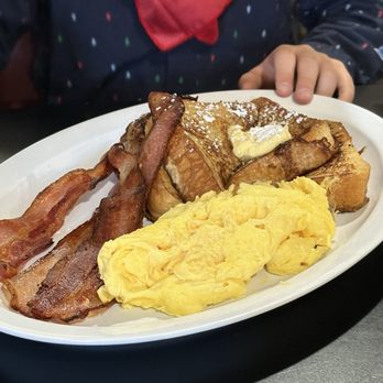 Stable Cafe - French toast plate - American Near Me - Pleasanton, California Stable Cafe - French toast plate - American Near Me - Pleasanton, California