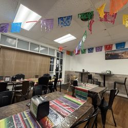 Tacos El Costeno 2 - Cute little place