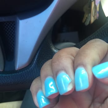 Rouge Nails - Cracked nail. - Nail Salons Near Me - Bloomfield, New Jersey