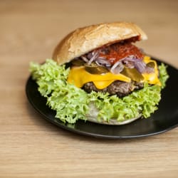 Zur Platten Bulette - Chili Cheese