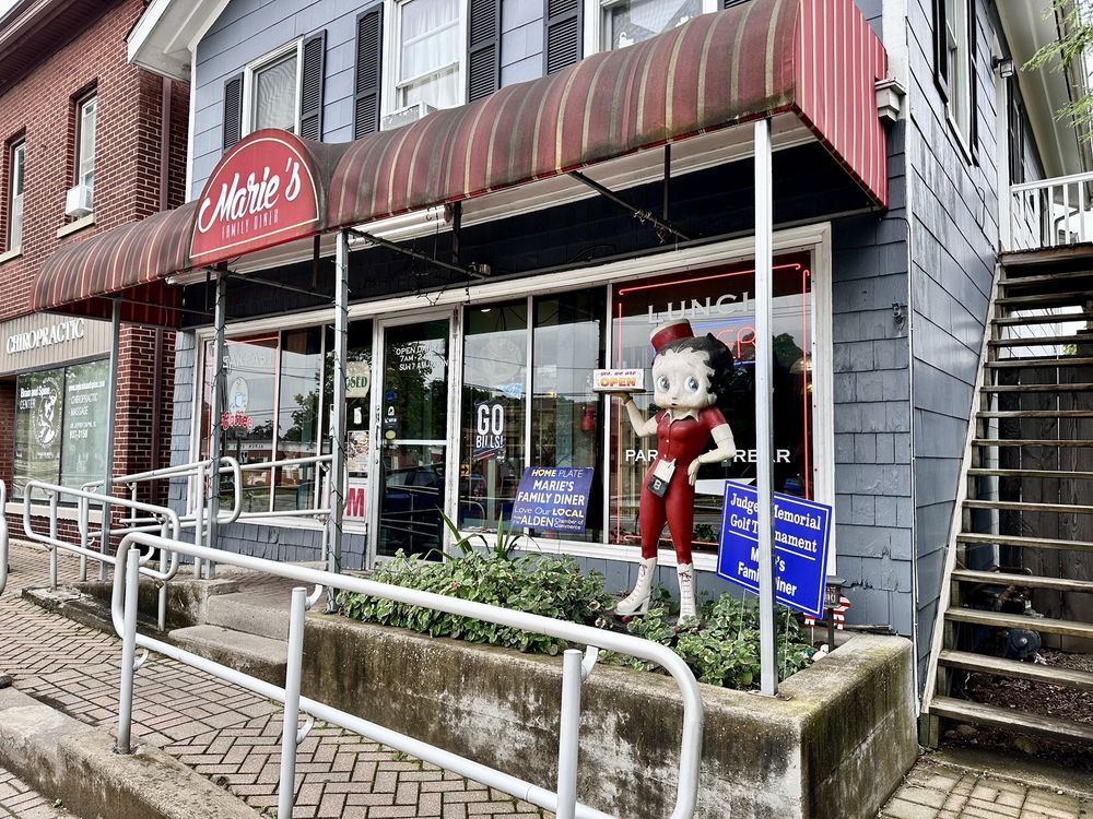 Marie's Family Diner