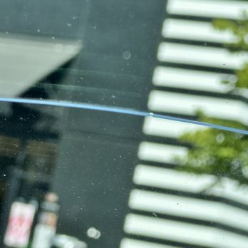 Safe Seal Auto Glass - Horizontal crack - Auto Glass Services Near Me - West Covina, California Safe Seal Auto Glass - Horizontal crack - Auto Glass Services Near Me - West Covina, California
