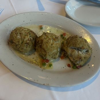 Ruth's Chris Steak House - Crab cakes Entree - Steakhouses Near Me - Las Vegas, Nevada Ruth's Chris Steak House - Crab cakes Entree - Steakhouses Near Me - Las Vegas, Nevada