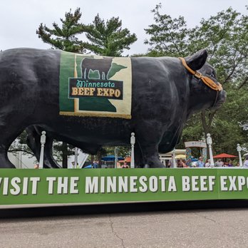 Minnesota State Fair - Another giant cow at the parade - Festivals Near Me - Saint Paul, Minnesota Minnesota State Fair - Another giant cow at the parade - Festivals Near Me - Saint Paul, Minnesota