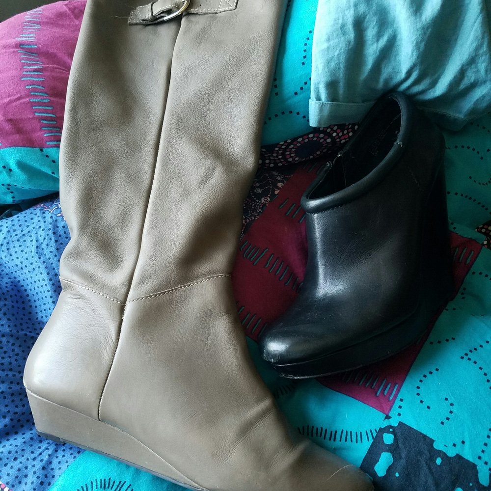 Main Street Thrift - Real Leather Steve Madden boots and Nordstrom trouve real leather booties paid $10 for both pairs. - Used, Vintage & Consignment Near Me - Auburn, Washington Main Street Thrift - Real Leather Steve Madden boots and Nordstrom trouve real leather booties paid $10 for both pairs. - Used, Vintage & Consignment Near Me - Auburn, Washington