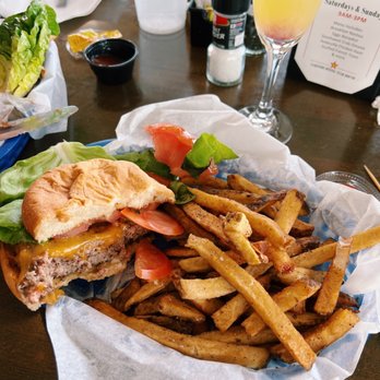 Sundancer Grill - Cheeseburger° Sandwich - American Near Me - Lakeway, Texas Sundancer Grill - Cheeseburger° Sandwich - American Near Me - Lakeway, Texas